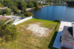 Picture of 21301 NE 24Th Ct, Miami, FL 33180