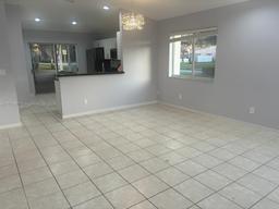 Picture of 709 NW 208Th Way, Pembroke Pines, FL 33029