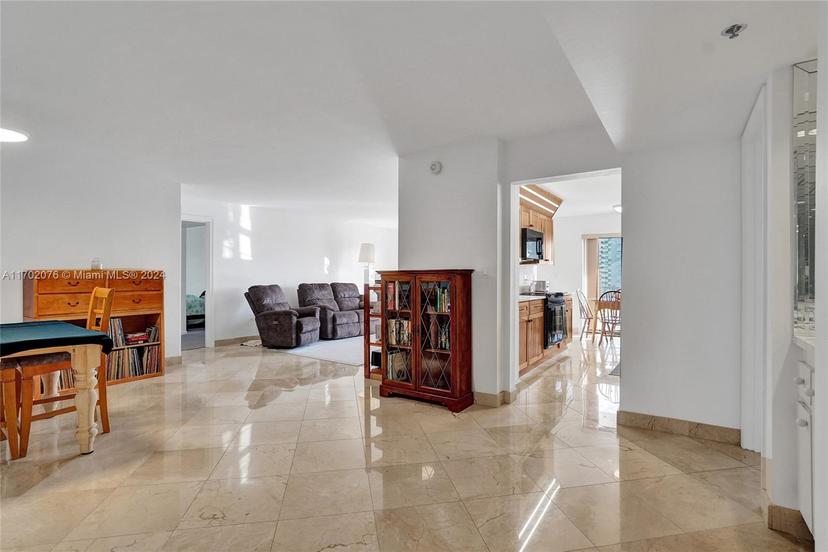 Picture of 1201 S Ocean Dr # 410S, Hollywood FL 33019