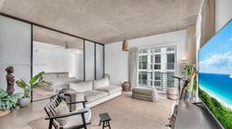 Picture of 234 NE 3Rd St # 2207, Miami, FL 33132