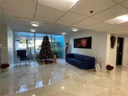 Picture of 919 Hillcrest Dr # 704, Hollywood, FL 33021