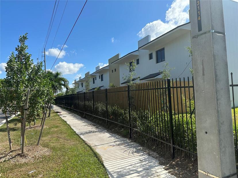 Picture of 532 NW 7 Street # 2, Florida City FL 33034