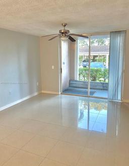 Picture of 12118 Saint Andrews Pl # 107, Miramar, FL 33025