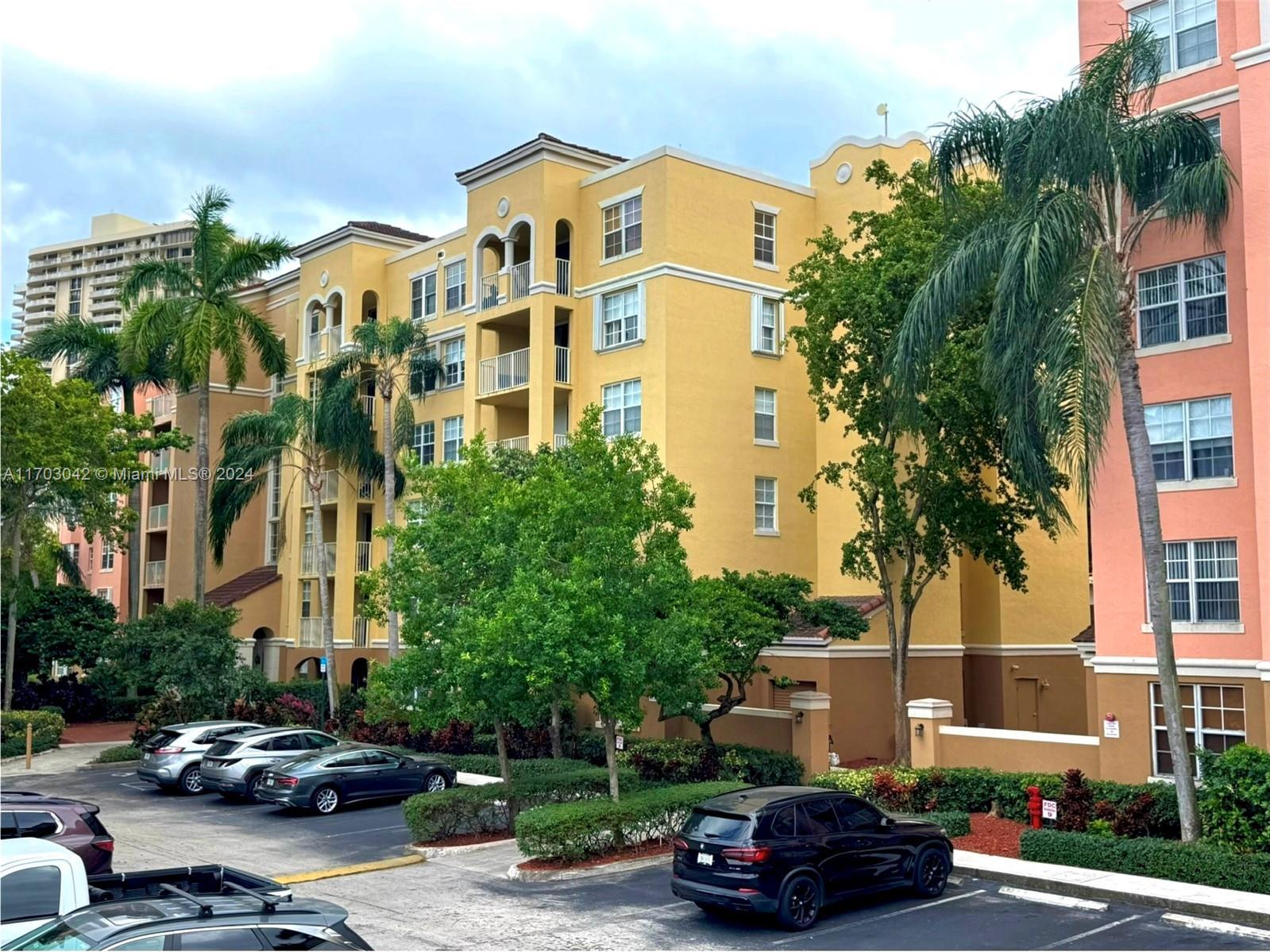 Picture of 19555 E Country Club Dr # 8108, Aventura, FL 33180