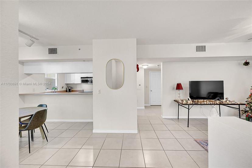 Picture of 6452 W Sample Rd # 6452, Coral Springs FL 33067