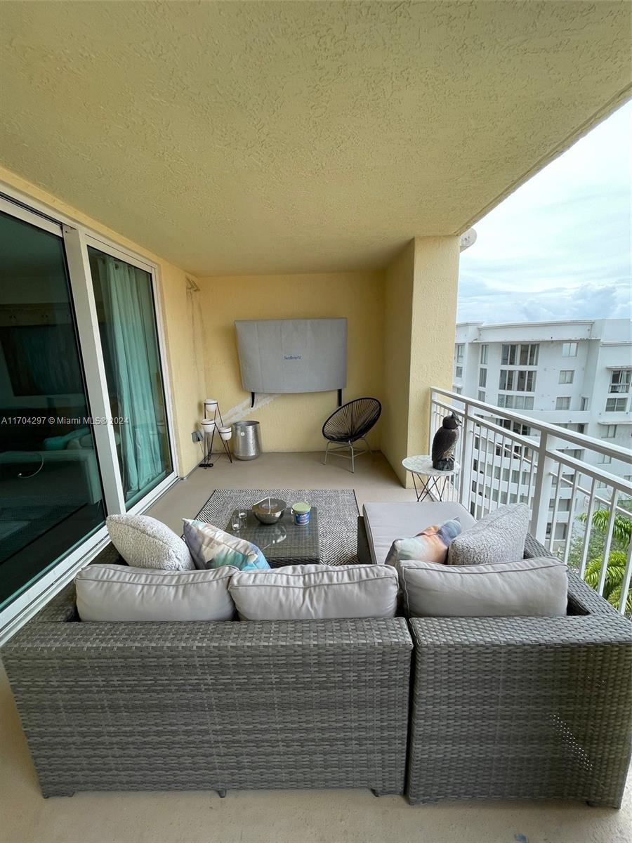 Picture of 7350 SW 89Th St # 817S, Miami, FL 33156