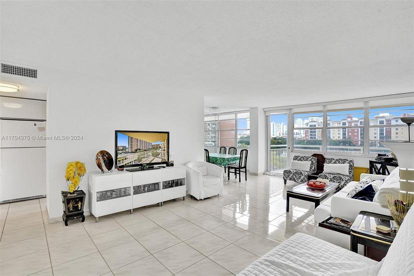 Picture of 251 174Th St # 415, Sunny Isles Beach FL 33160