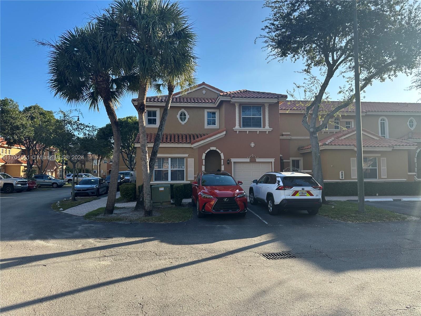 Picture of 8520 NW 139Th Ter # 1601, Miami Lakes, FL 33016