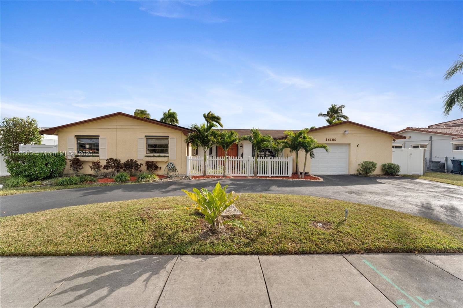 Picture of 14100 SW 82Nd St, Miami, FL 33183