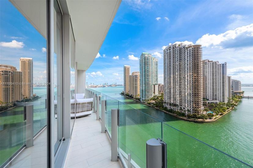 Picture of 300 Biscayne Blvd Way # 1605, Miami FL 33131