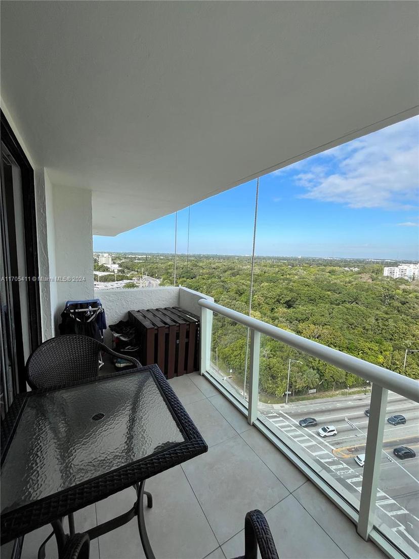 Picture of 13499 Biscayne Blvd # 1601, North Miami FL 33181