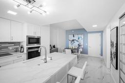 Picture of 460 NE 28Th St # 3205, Miami, FL 33137