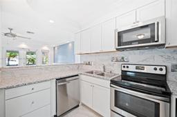 Picture of 2420 SW 15Th St, Fort Lauderdale, FL 33312