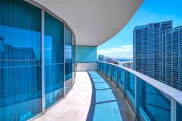 Picture of 200 Biscayne Boulevard Way # 4202, Miami, FL 33131