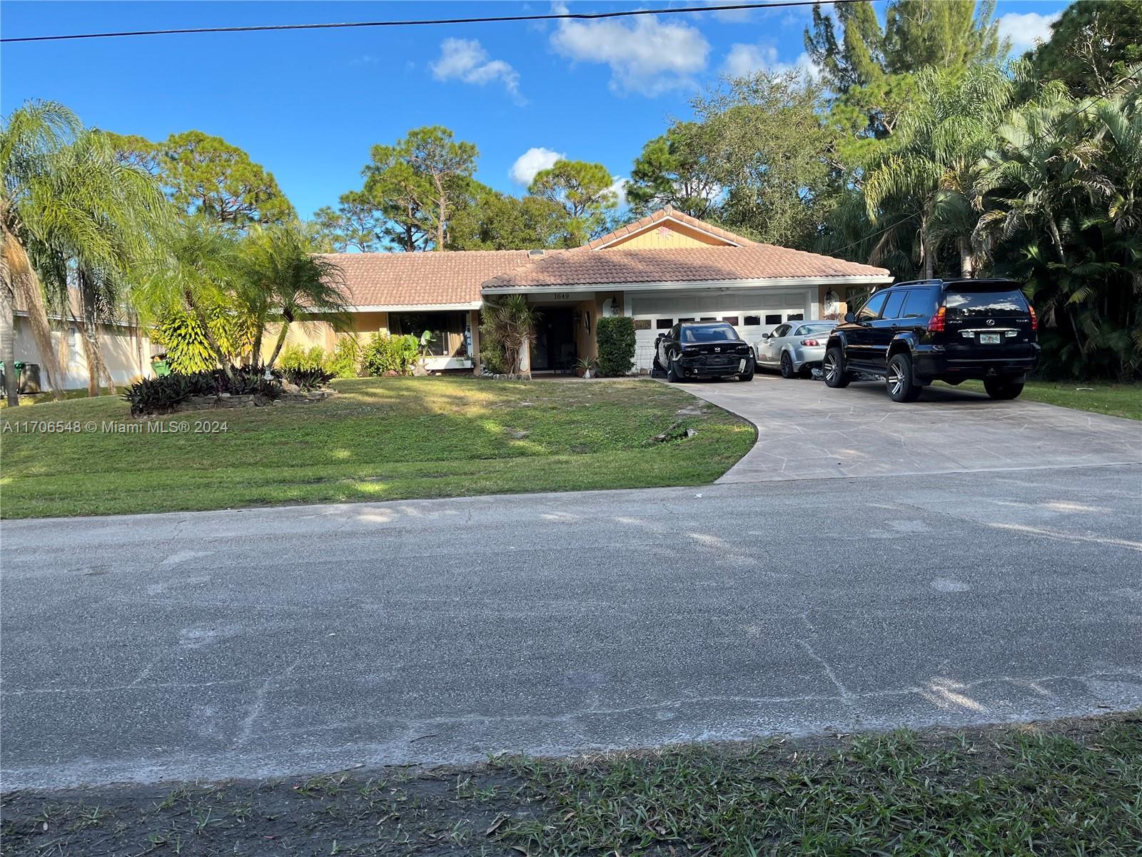 Picture of 1649 SW Taurus Ln, Port St. Lucie, FL 34984