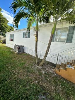 Picture of 350 NW 134Th Way, Plantation, FL 33325