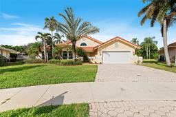 Picture of 3320 Maple Ln, Davie, FL 33328