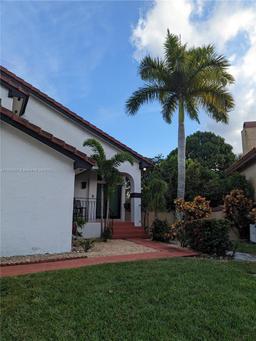 Picture of 17715 NW 62Nd Pl N, Hialeah, FL 33015