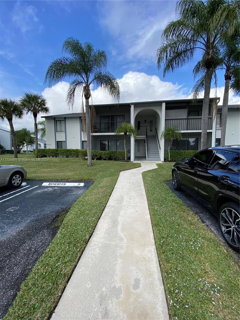 Picture of 1002 Green Pine Blvd # A1, West Palm Beach FL 33409