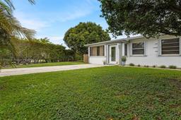 Picture of 12705 NW 1 Ave, North Miami, FL 33168