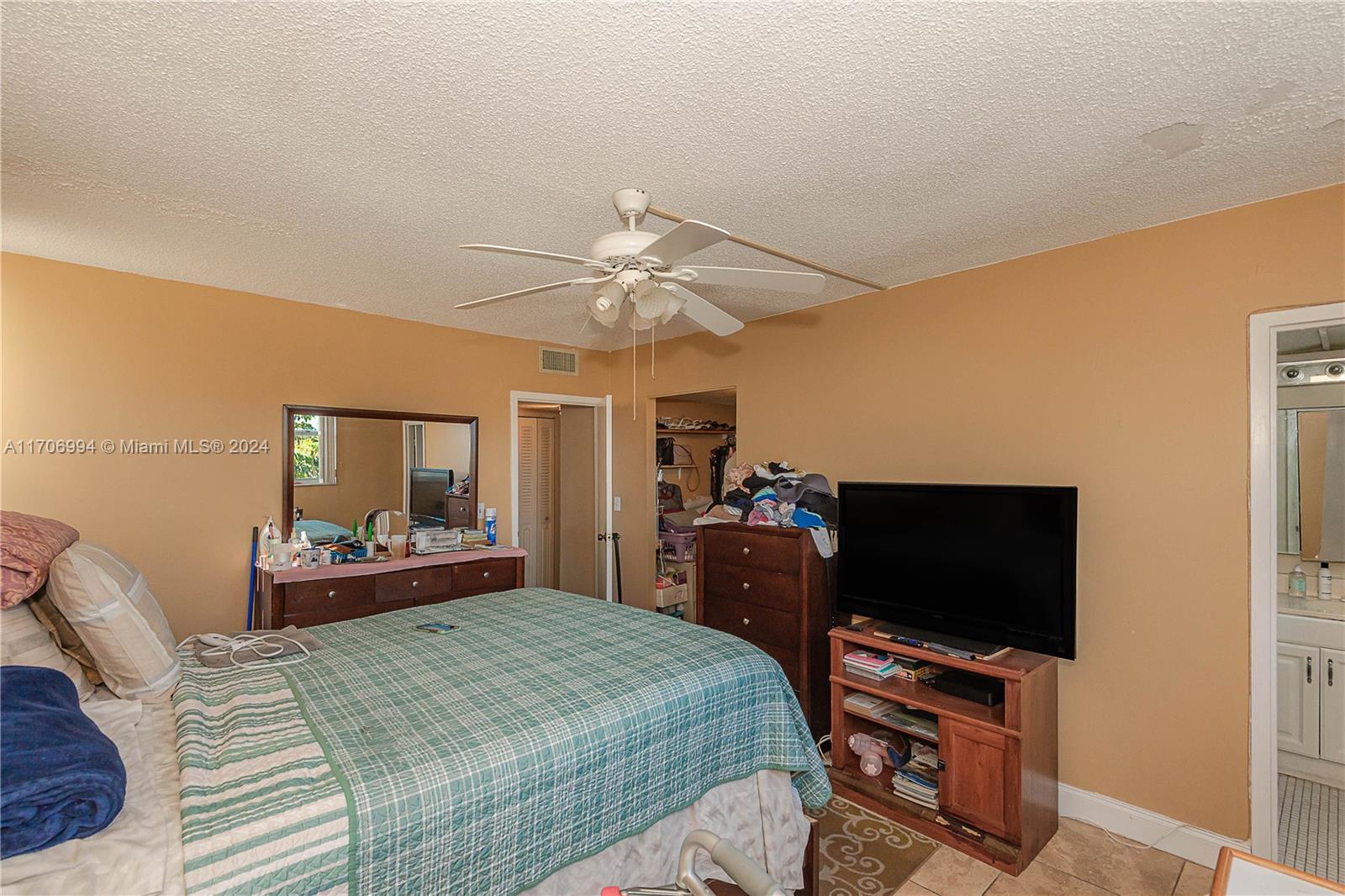 Picture of 2850 Somerset Dr # 308L, Lauderdale Lakes, FL 33311