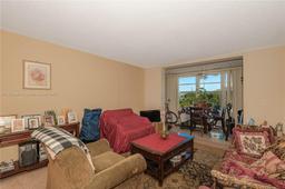 Picture of 2850 Somerset Dr # 308L, Lauderdale Lakes, FL 33311