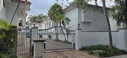 Picture of 3078 Bird Ave # 4, Miami, FL 33133