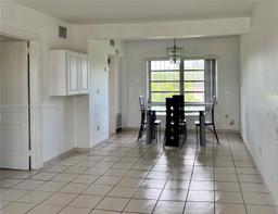 Picture of 391 E 4Th Ave # 9, Hialeah, FL 33010