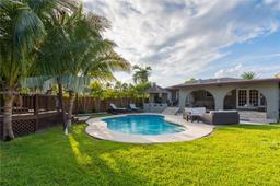 Picture of 2514 N Monroe St, Hollywood, FL 33020