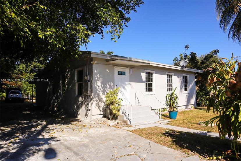 Picture of 415 NW 7Th St, Homestead FL 33030