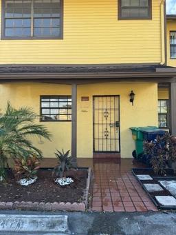 Picture of 1062 NE 209Th Ter # 1062, Miami, FL 33179