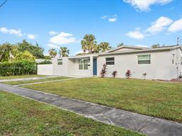 Picture of 341 SW 67Th Ave, Pembroke Pines, FL 33023