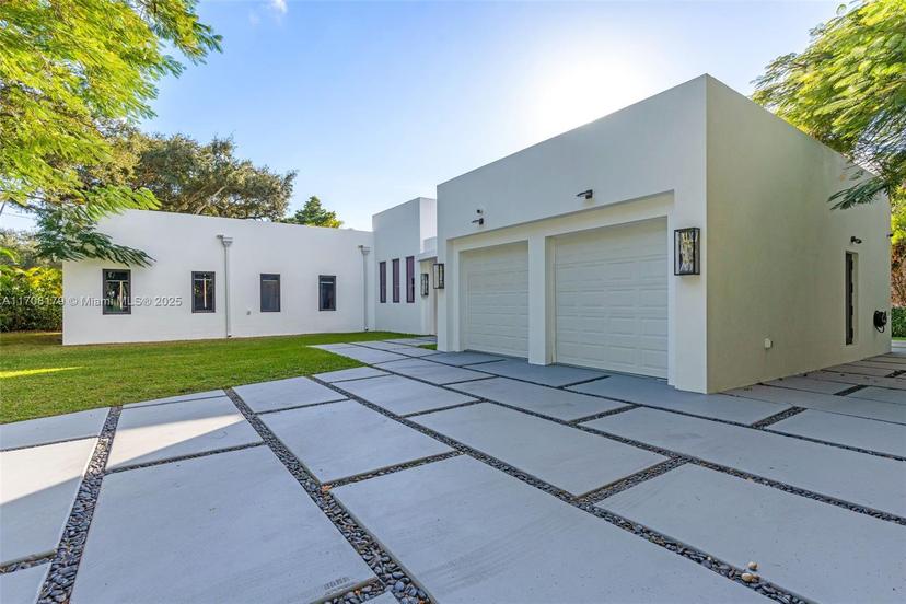 Picture of 1120 Wallace St, Coral Gables FL 33134