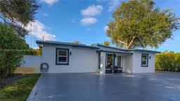 Picture of 104 Clifton Rd, West Park, FL 33023