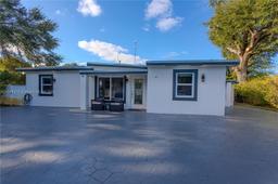 Picture of 104 Clifton Rd, West Park, FL 33023