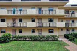 Picture of 100 Ashbury Rd # 203, Hollywood, FL 33024