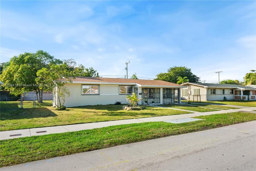 Picture of 20620 Anchor Rd, Cutler Bay FL 33189