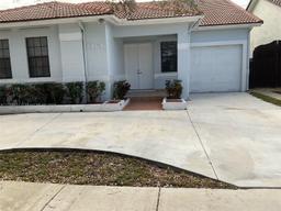 Picture of 8964 NW 146Th Ter, Miami Lakes, FL 33018