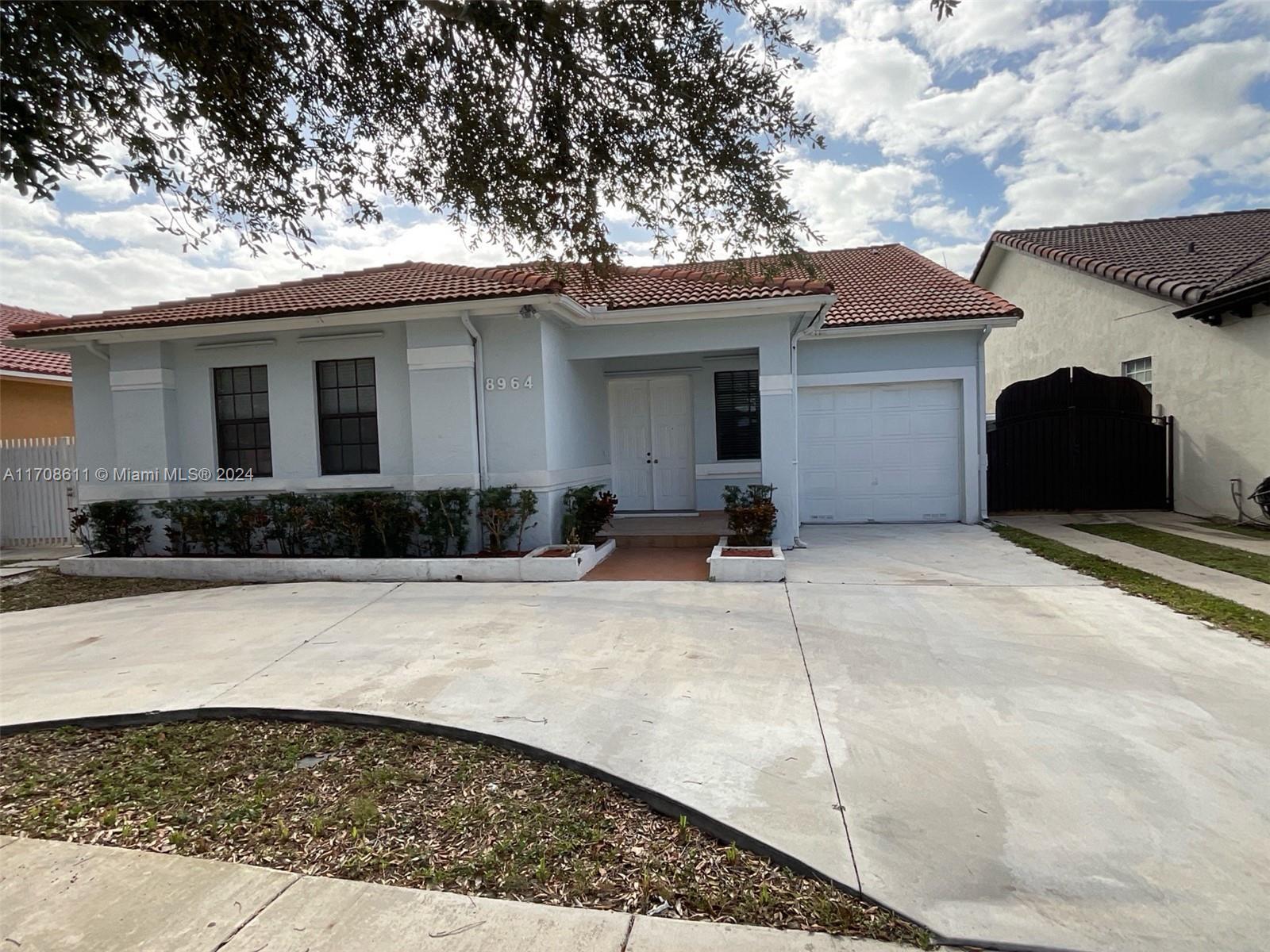 Picture of 8964 NW 146Th Ter, Miami Lakes, FL 33018