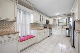 Picture of 9535 Toledo Ln, Davie, FL 33324