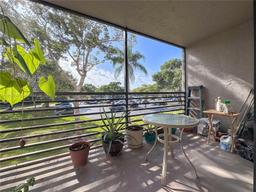 Picture of 1100 Colony Point Cir # 218, Pembroke Pines, FL 33026