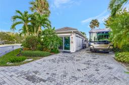 Picture of 536 N Cortez Dr, Margate, FL 33068