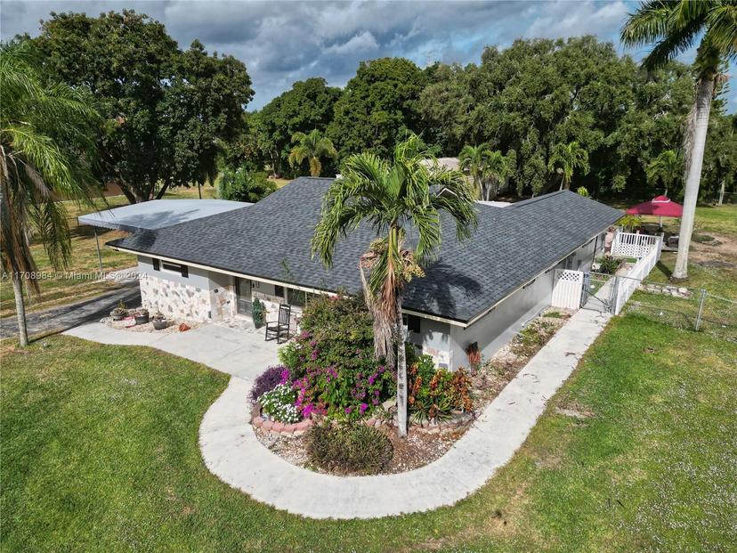 Picture of 14301 SW 30Th Ct, Davie FL 33330