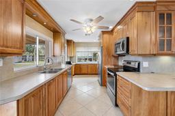 Picture of 2213 E Hogan Hollow Rd, Margate, FL 33063