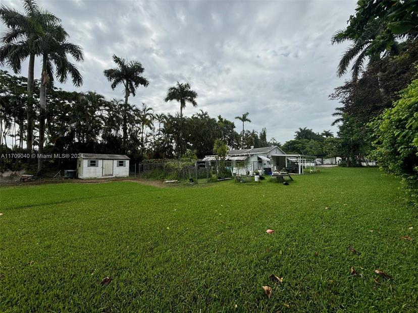 Picture of 477 NE 154Th St, Miami FL 33162