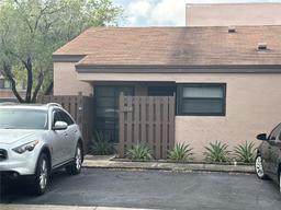 Picture of 1254 NW 122Nd Ter # 1254, Pembroke Pines, FL 33026