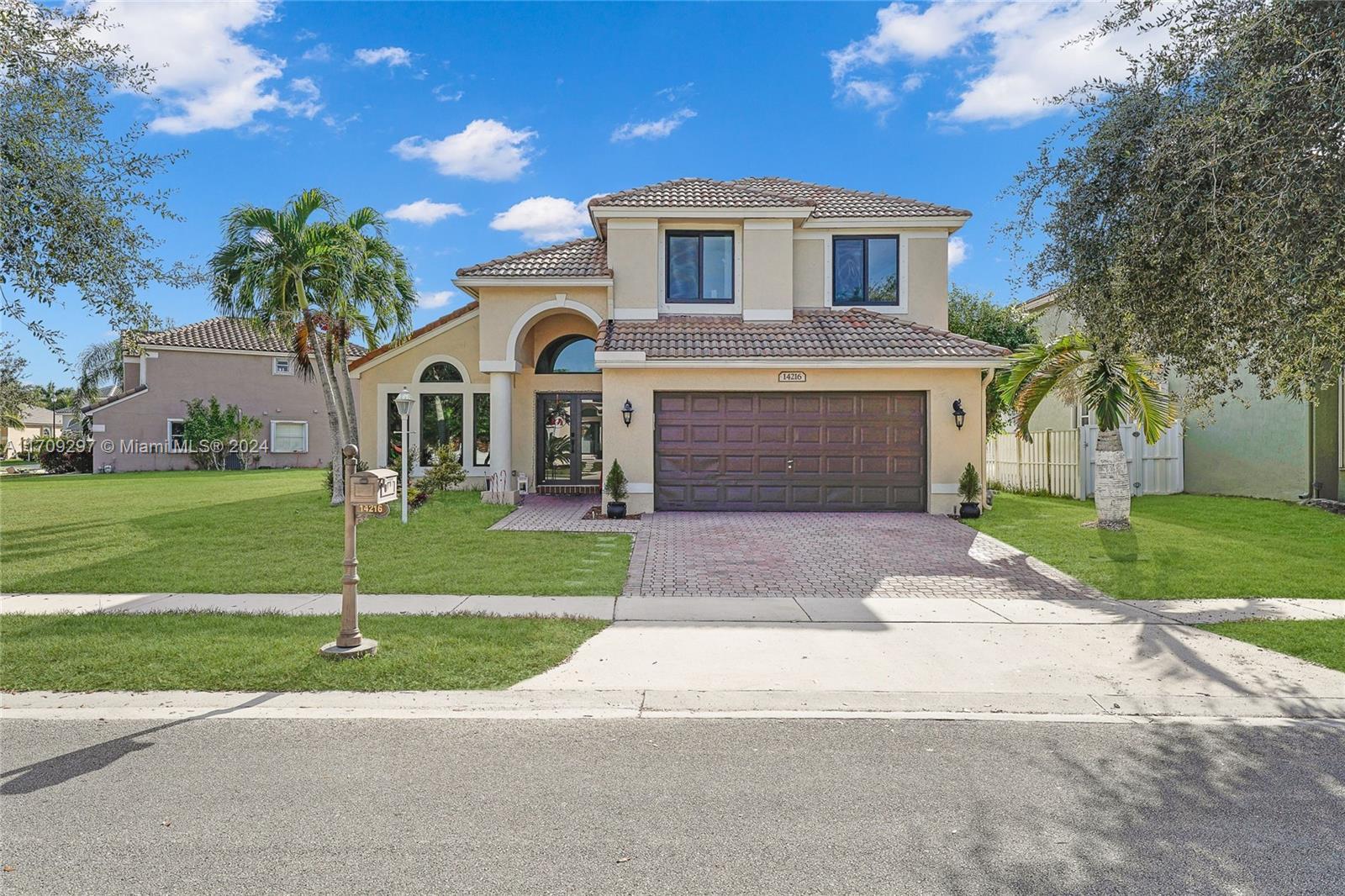 Picture of 14216 NW 21St St, Pembroke Pines, FL 33028