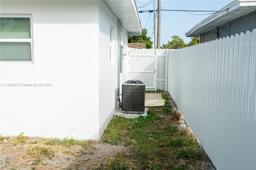 Picture of 5412 SW 20Th St, West Park, FL 33023