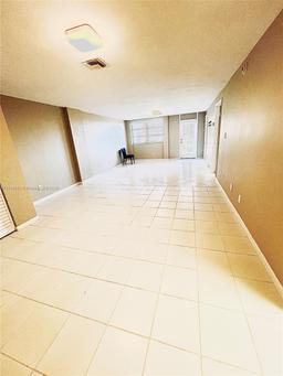 Picture of 90 Edgewater Dr # 522, Coral Gables, FL 33133