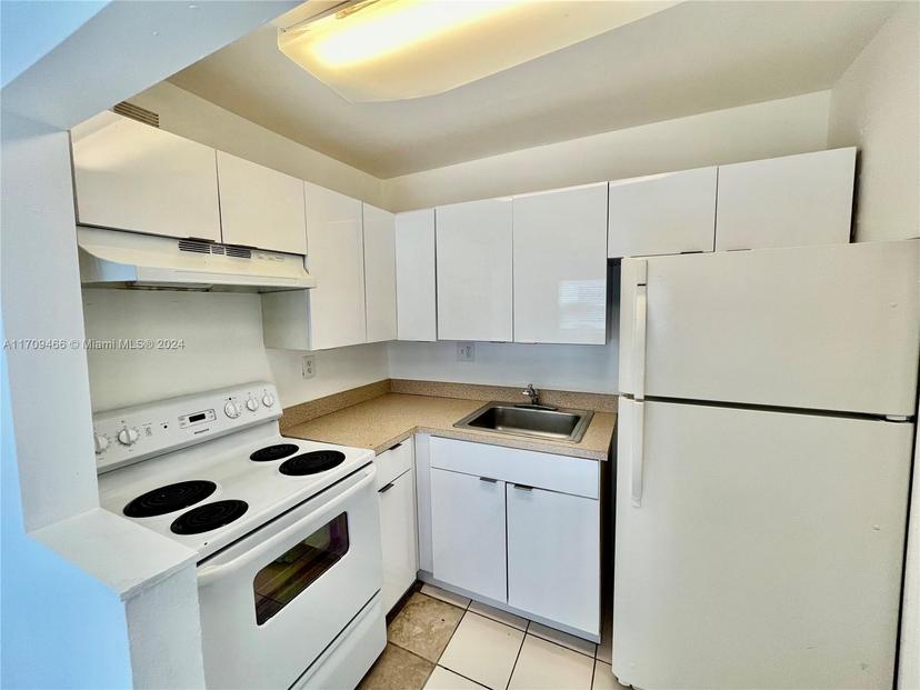 Picture of 241 SE 9Th Ave # 204, Pompano Beach FL 33060